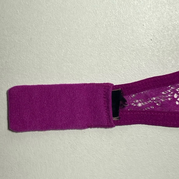 Like New Victoria’s Secret Very Sexy Floral Lace Fuchsia Raspberry Pink Bra 34B - Picture 13 of 13